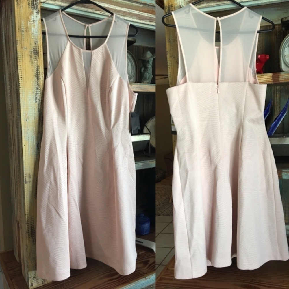 NWT⛱️Guess - Blush Halter Fit & Flare Dress - 14